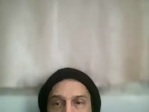 Snapshot of ALPHANDRE chatting on February 14, 6:43 am ALPHANDRE online show from February 14, 6:43 am