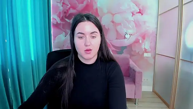 Roxie Bradley online show from January 9, 10:31 am