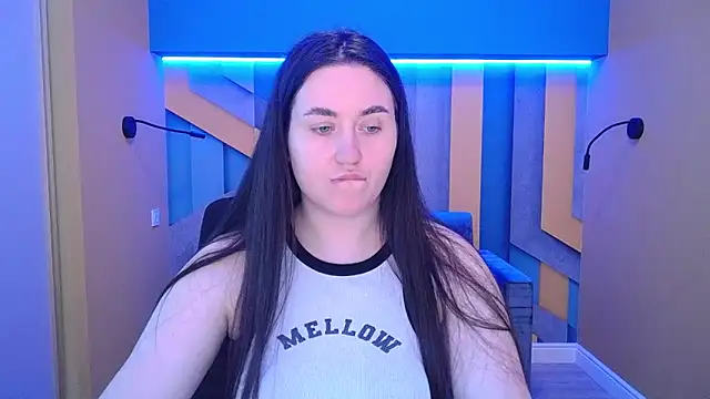 Roxie Bradley online show from March 22, 7:25 am