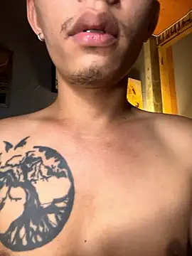 Snapshot of xlovercum chatting on January 12, 6:13 pm xlovercum online show from January 12, 6:13 pm