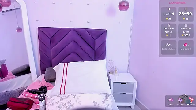 haileystone online show from March 19, 3:19 pm