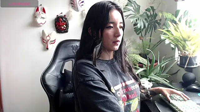 cat salo online show from February 15, 3:42 pm