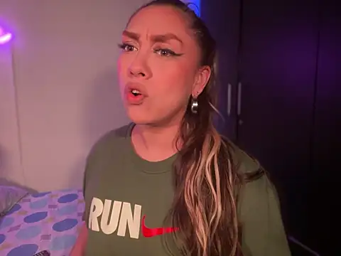 Im sophiie online show from January 20, 6:21 am