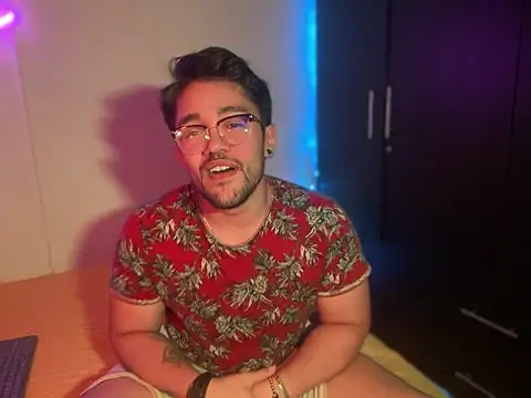 Im sophiie online show from January 26, 8:57 am