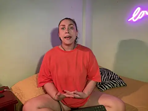 Im sophiie online show from February 2, 9:40 am