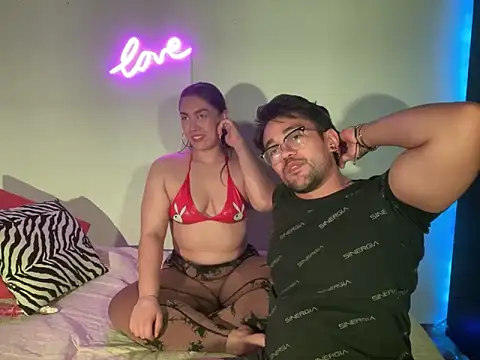 Im sophiie online show from February 3, 9:30 am