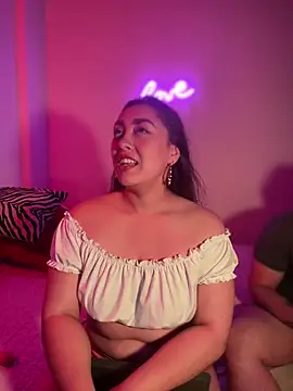 Im sophiie online show from February 22, 9:12 am