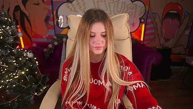 Lili Danger online show from December 25, 9:00 pm