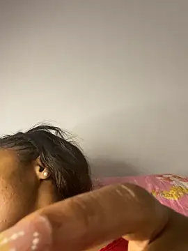  yisela  online show from October 18, 2:14 am