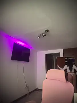 Miaparkerss  online show from March 17, 9:18 pm