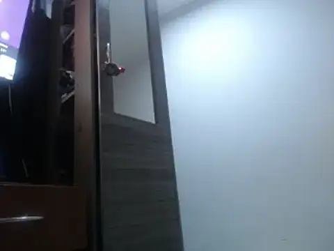 Snapshot of angellsexx20 chatting on February 10, 2:52 am angellsexx20 online show from February 10, 2:52 am