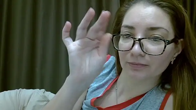 Ashleyspice online show from December 20, 8:06 am