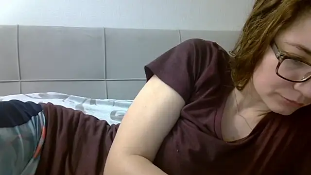 Ashleyspice online show from February 18, 8:05 am