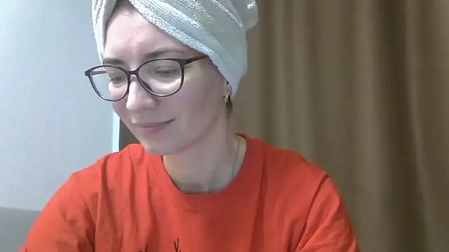 Ashleyspice online show from March 5, 6:42 am