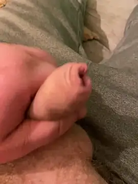 Snapshot of Joeangus87 chatting on January 19, 12:06 am Joeangus87 online show from January 19, 12:06 am