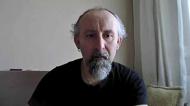 BuckWessle online show from April 13, 10:54 am