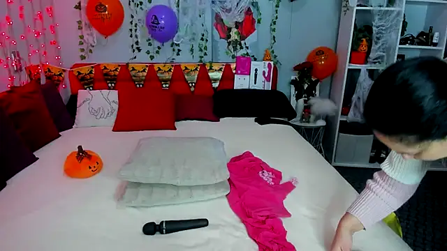 DarlingMilf online show from November 9, 6:28 pm