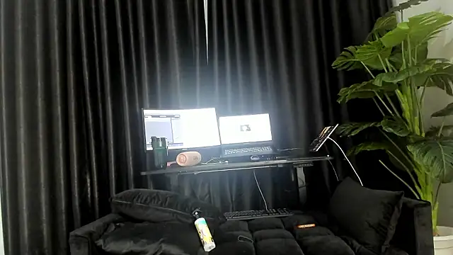 naughty bigass online show from March 15, 3:23 am