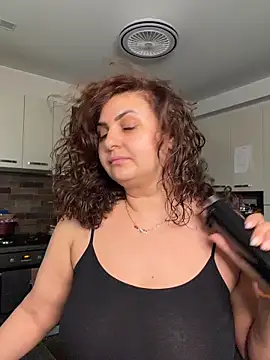 AnneKane online show from February 6, 8:29 am