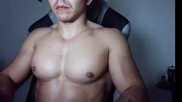 Snapshot of MILCARITAS3 chatting on February 10, 3:38 pm MILCARITAS3 online show from February 10, 3:38 pm