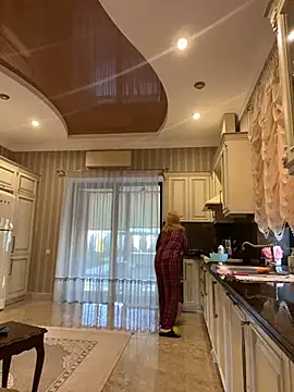 Amazoniiaa online show from February 2, 6:37 am