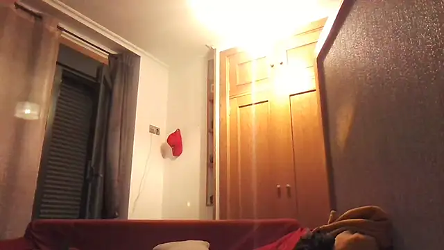 davigochi77bcn online show from December 4, 8:40 pm