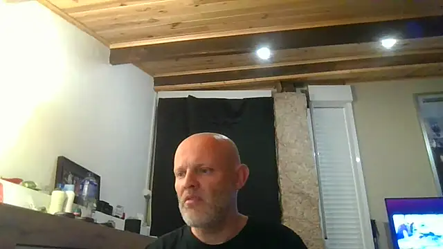 davigochi77bcn online show from November 6, 7:04 pm