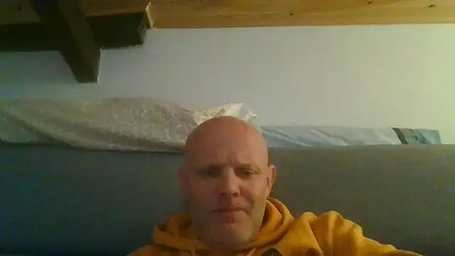 davigochi77bcn online show from November 18, 8:02 pm