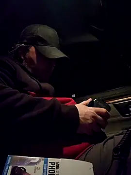 Hotredheadandtoungelasher online show from January 9, 3:26 am