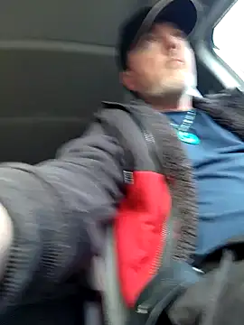 Hotredheadandtoungelasher online show from January 16, 8:57 pm