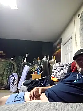 Hotredheadandtoungelasher online show from February 12, 9:33 pm