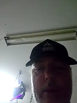 Hotredheadandtoungelasher online show from November 17, 1:44 am