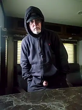 Hotredheadandtoungelasher online show from February 5, 3:05 pm