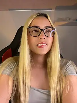 Irisweet  online show from February 22, 9:26 pm