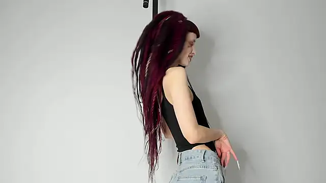 Snapshot of FlowerOfSin2001 chatting on February 24, 7:09 pm FlowerOfSin2001 online show from February 24, 7:09 pm