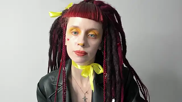 Snapshot of FlowerOfSin2001 chatting on March 4, 4:30 pm FlowerOfSin2001 online show from March 4, 4:30 pm