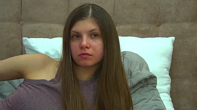 AudreyBarlow online show from February 25, 6:25 am