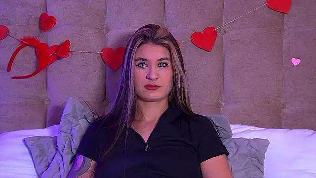 RachelSimpson online show from February 17, 9:30 pm