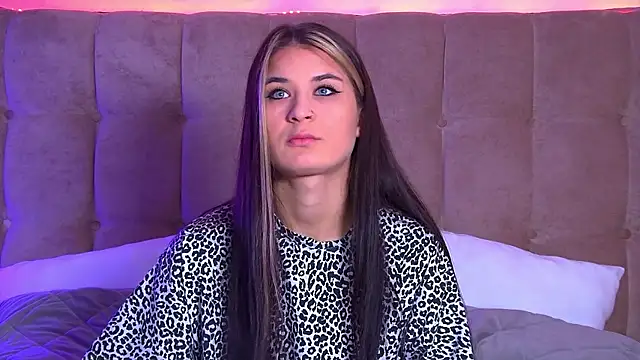 RachelSimpson online show from February 20, 6:13 pm