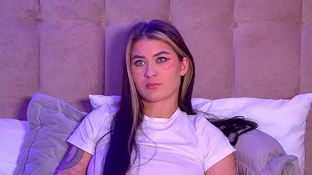 RachelSimpson online show from March 15, 9:27 pm