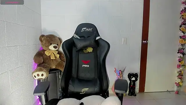 Snapshot of M_isabel25 chatting on January 13, 2:50 am M isabel25 online show from January 13, 2:50 am