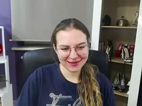 Zoey Erotic online show from January 3, 5:28 am