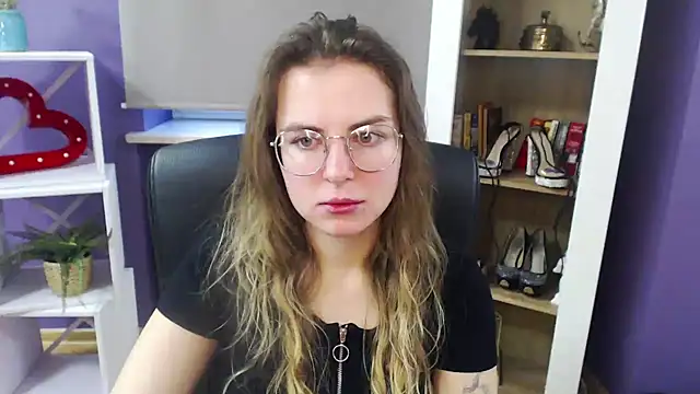 Zoey Erotic online show from January 10, 8:40 am