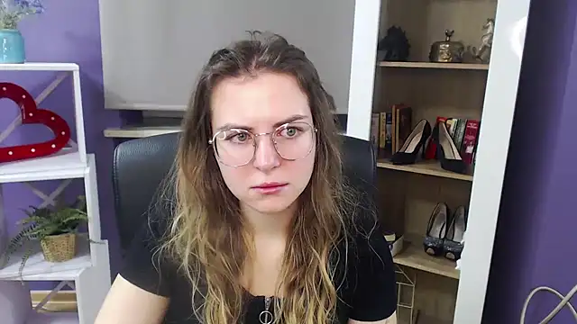 Zoey Erotic online show from January 16, 5:32 am