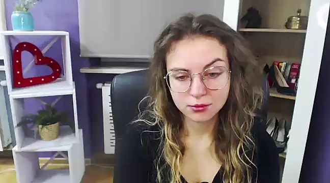 Zoey Erotic online show from January 24, 5:31 am