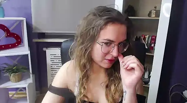 Zoey Erotic online show from January 27, 5:25 am