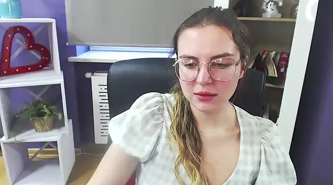 Zoey Erotic online show from February 6, 11:43 am