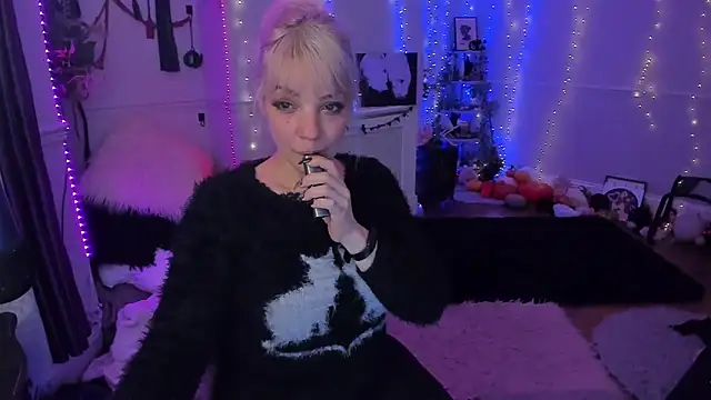 AliceW0lf online show from December 2, 7:53 pm