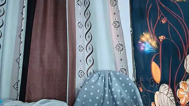 Snapshot of brenlissy89 chatting on May 25, 4:13 pm brenlissy89 online show from May 25, 4:13 pm