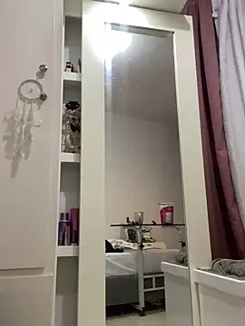 Kataliina online show from February 18, 2:49 am